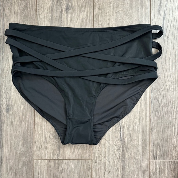 KIAVA Swim Kiava Seaside Swim Bottoms Black New Large Poshmark